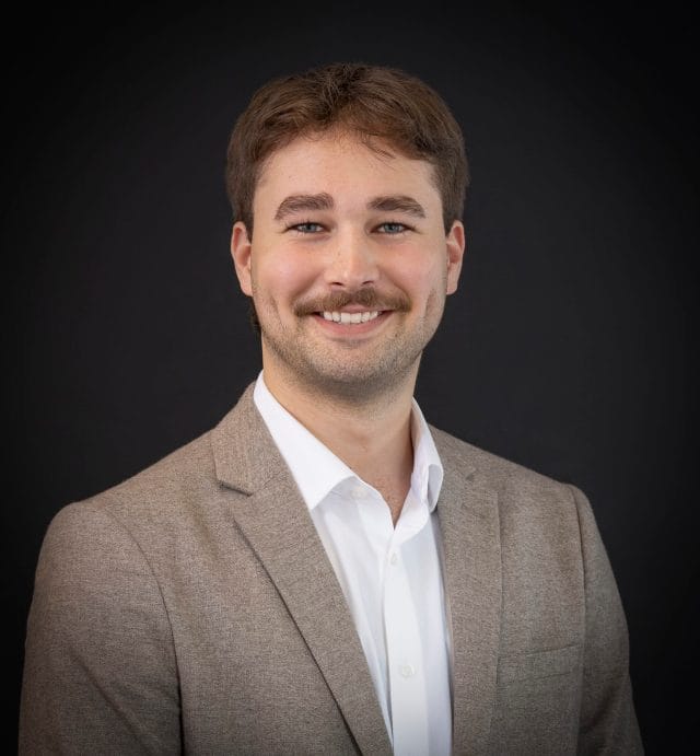 Aden Huszti